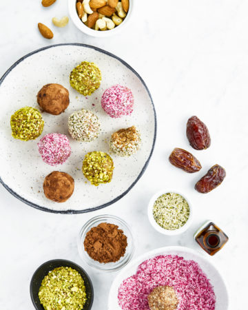 Triple Almond Energy Balls (vegan, grain-free, naturally sweetened)